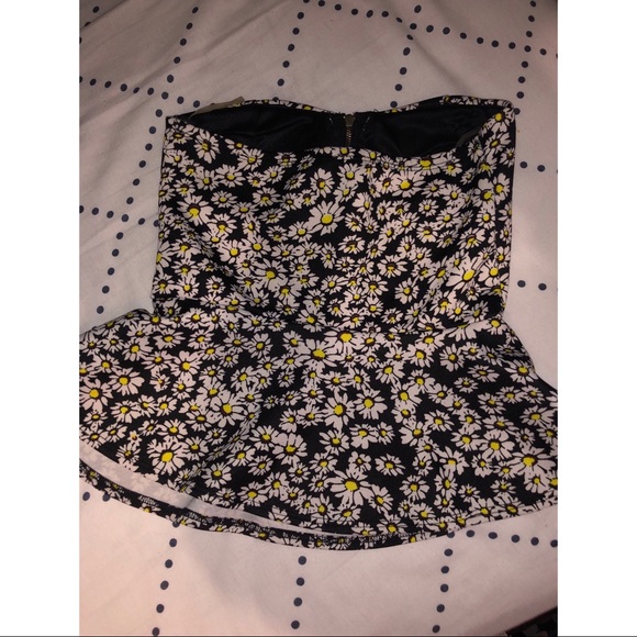 Top - Picture 2 of 2